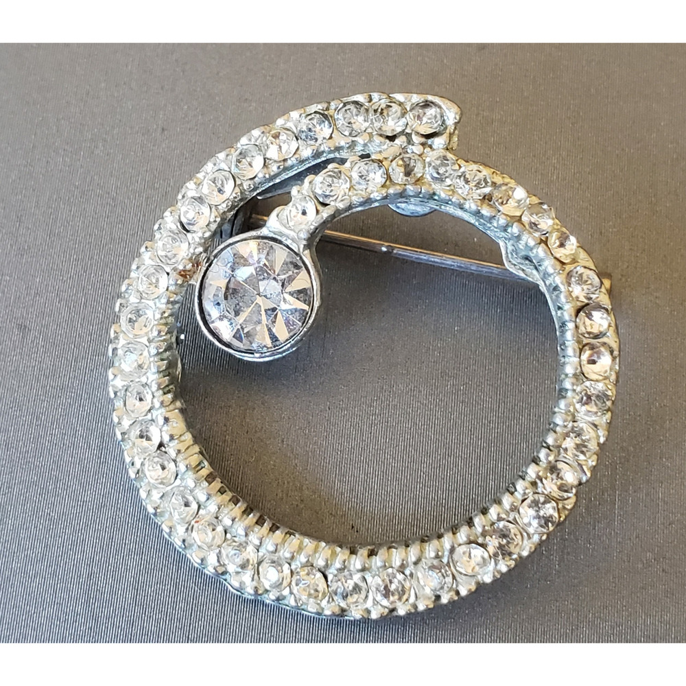 1940s White Rhinestone Pin Circle Brooch, Pot Metal, Vintage Jewelry‎ so-44